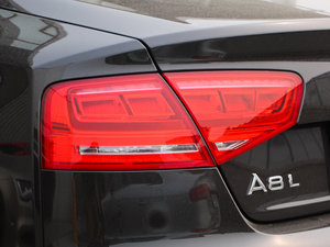 20113.0TFSI m(213kW) ^