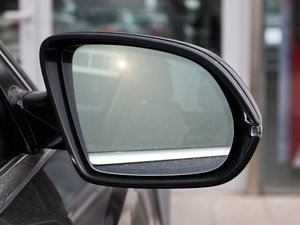 20113.0TFSI m(213kW) ^