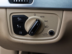 20113.0TFSI m(213kW) п؅^