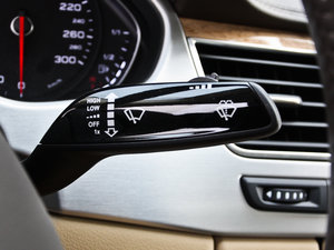 20113.0TFSI m(213kW) п؅^