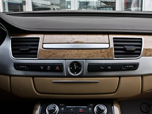 20113.0TFSI m(213kW) п؅^