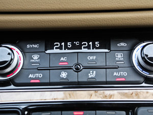 2011款3.0TFSI 舒适型(213kW) 中控区