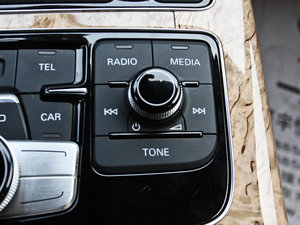 2011款3.0TFSI 舒适型(213kW) 中控区