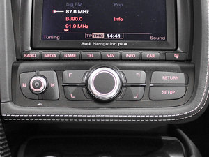 2011款Spyder 5.2 FSI 敞篷版 音响调节