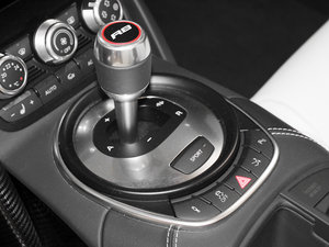 2011Spyder 5.2 FSI  п؅^