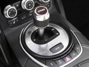 2011款Spyder 5.2 FSI 敞篷版 换挡杆