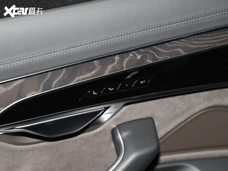 2025��W��A8 A8L 45 TFSI quattro ���A��