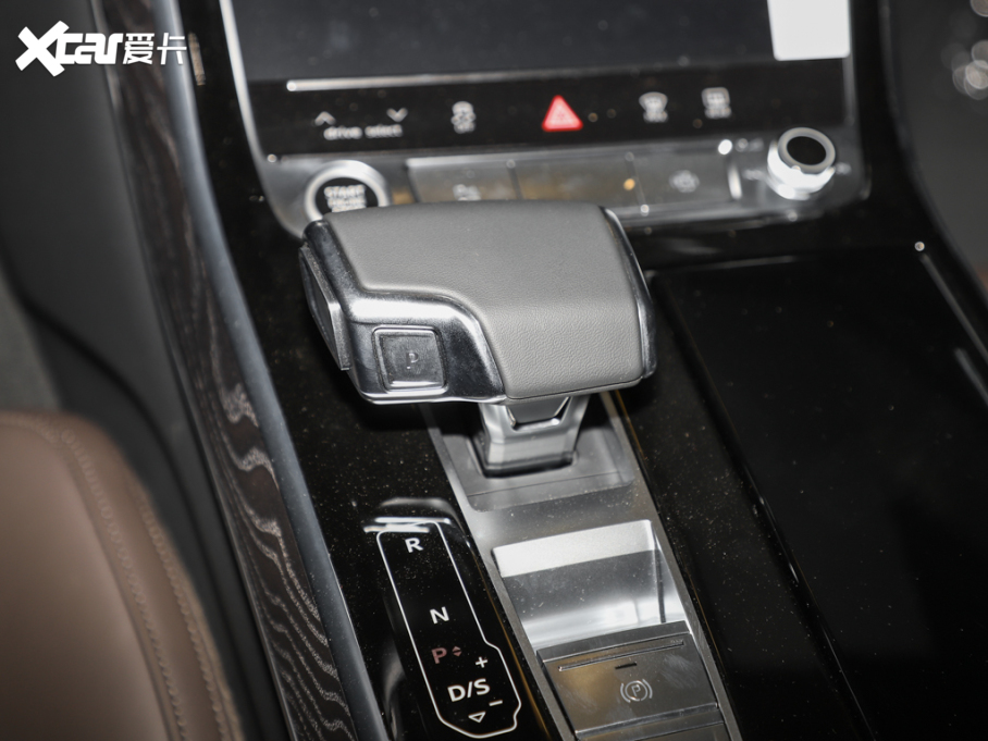 2025��W��A8 A8L 45 TFSI quattro ���A��