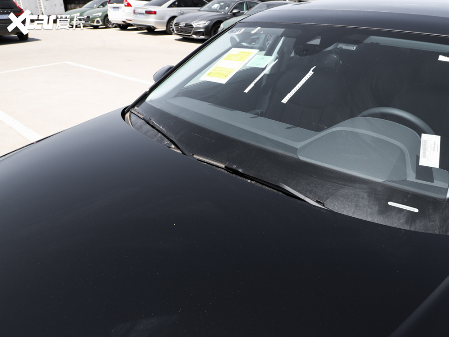 2025WA8 A8L 45 TFSI quattro A