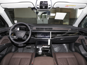 2025��A(y��)8L 45 TFSI quattro ���A�� �п؅^(q��)