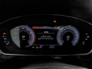 2025��A(y��)8L 45 TFSI quattro ���A�� �п؅^(q��)