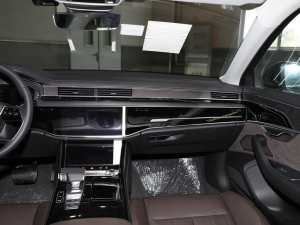 2025��A(y��)8L 45 TFSI quattro ���A�� �п؅^(q��)