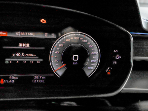 2025A8L 45 TFSI quattro A п؅^