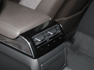 2025A8L 45 TFSI quattro A п؅^