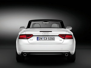 2012��2.0TFSI Cabriolet ���w���^