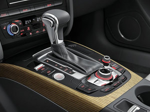 2012��2.0TFSI Cabriolet �п؅^