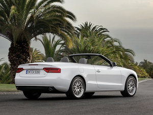 2012��2.0TFSI Cabriolet ���w���^