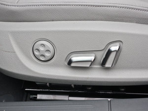 20122.0TFSI Sportback quattro {{