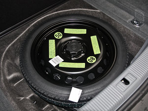 2012款2.0TFSI Sportback quattro 备胎