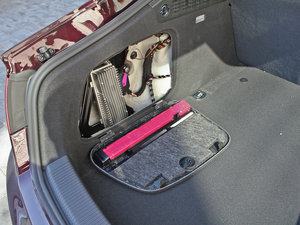 2012款2.0TFSI Sportback 空间座椅