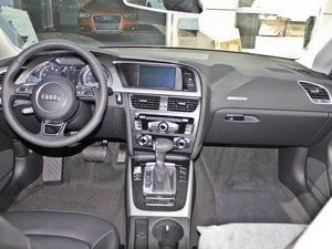 2012款2.0TFSI Sportback 中控区