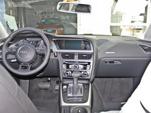 2012款2.0TFSI Sportback 中控区