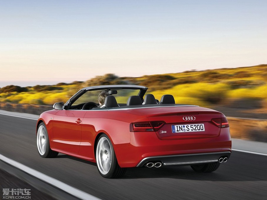 2012?yun)WS5 Cabriolet 3.0TFSI quattro Cabriolet