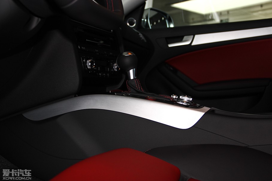 2012?yun)WS5 3.0TFSI quattro Sportback