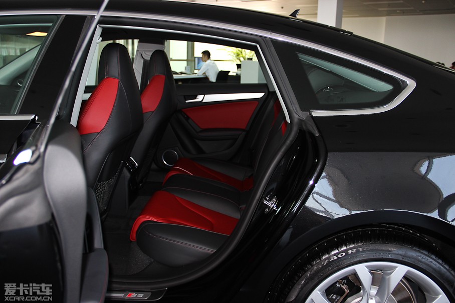 2012?yun)WS5 3.0TFSI quattro Sportback