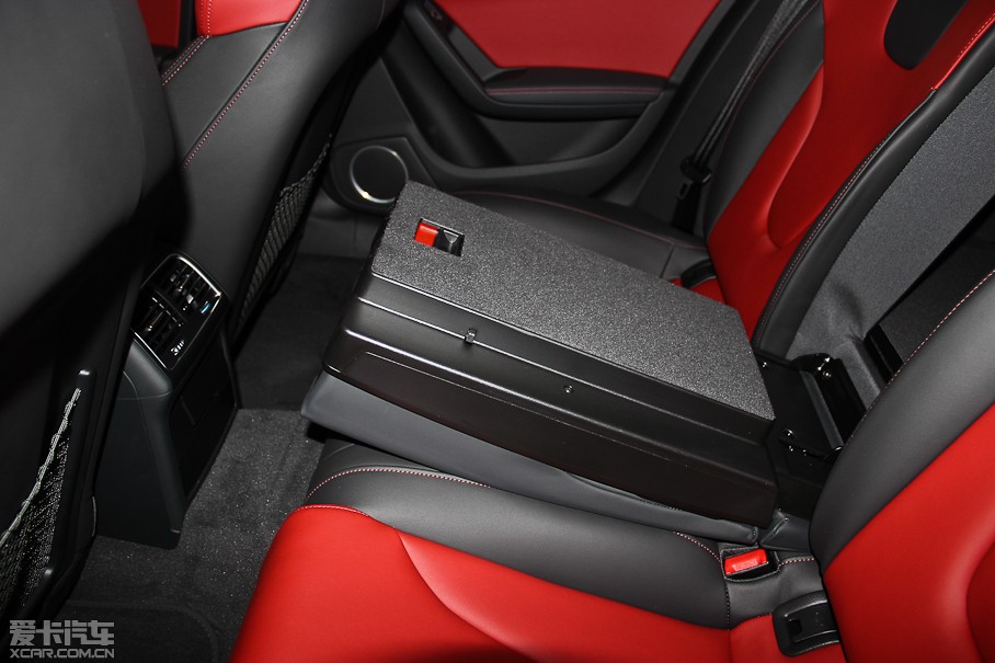 2012?yun)WS5 3.0TFSI quattro Sportback