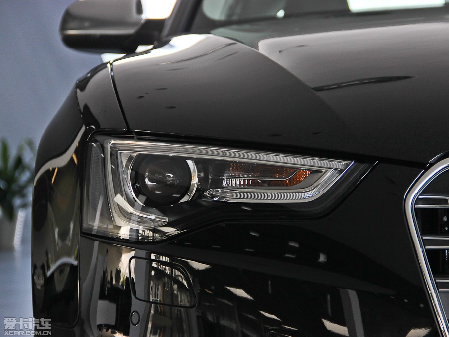 2012?yun)WS5 3.0TFSI quattro Sportback