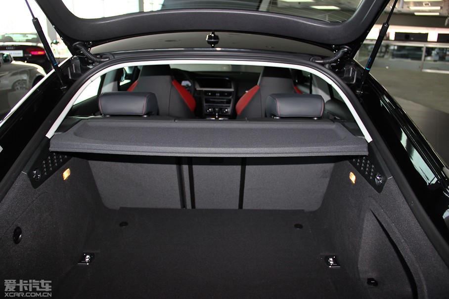 2012?yun)WS5 3.0TFSI quattro Sportback