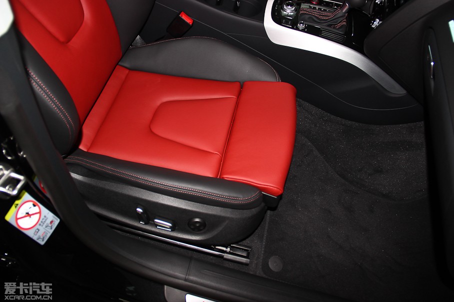 2012?yun)WS5 3.0TFSI quattro Sportback