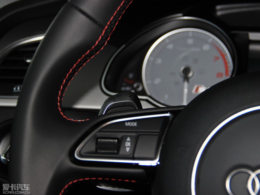 2012?yun)WS5 3.0TFSI quattro Sportback