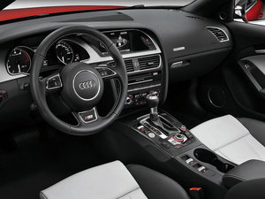 20123.0TFSI quattro Cabriolet п؅^