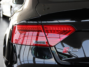 20123.0TFSI quattro Sportback ^