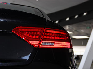 20123.0TFSI quattro Sportback β