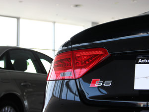 20123.0TFSI quattro Sportback (x)(ji)^