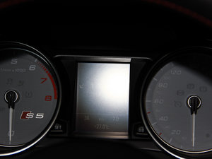 20123.0TFSI quattro Sportback п؅^