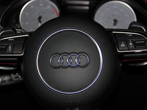 20123.0TFSI quattro Sportback п؅^