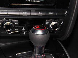 20123.0TFSI quattro Sportback п؅^(q)