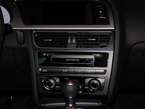 20123.0TFSI quattro Sportback п؅^(q)