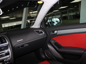 20123.0TFSI quattro Sportback п؅^