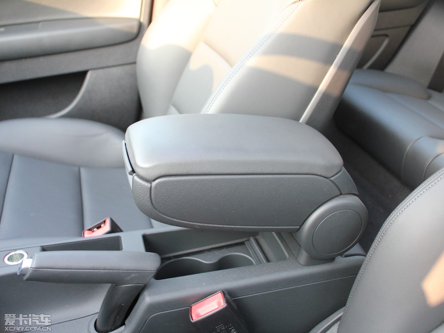 2012?yun)WA3 Sportback(M(jn)) Sportback 1.4T A