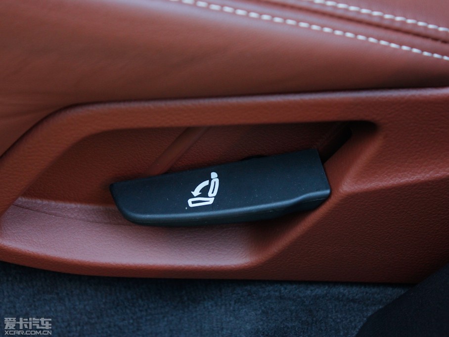 2012��?yu��n)W��Q7 3.0TFSI ���m��(200kW)