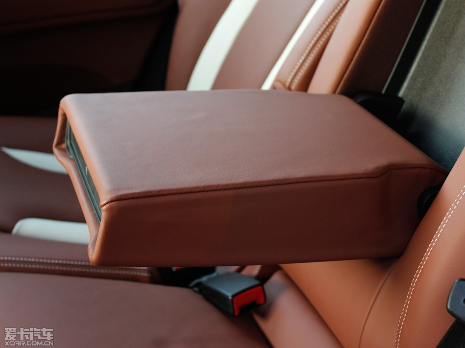 2012?yun)WQ7 3.0TFSI m(200kW)