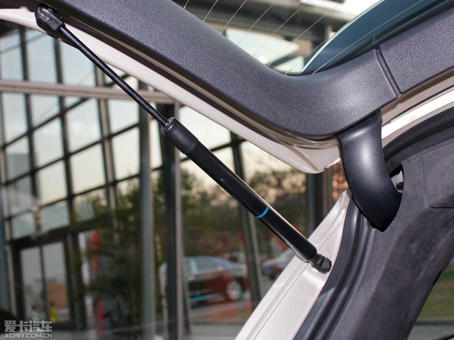 2012?yun)WQ7 3.0TFSI m(200kW)