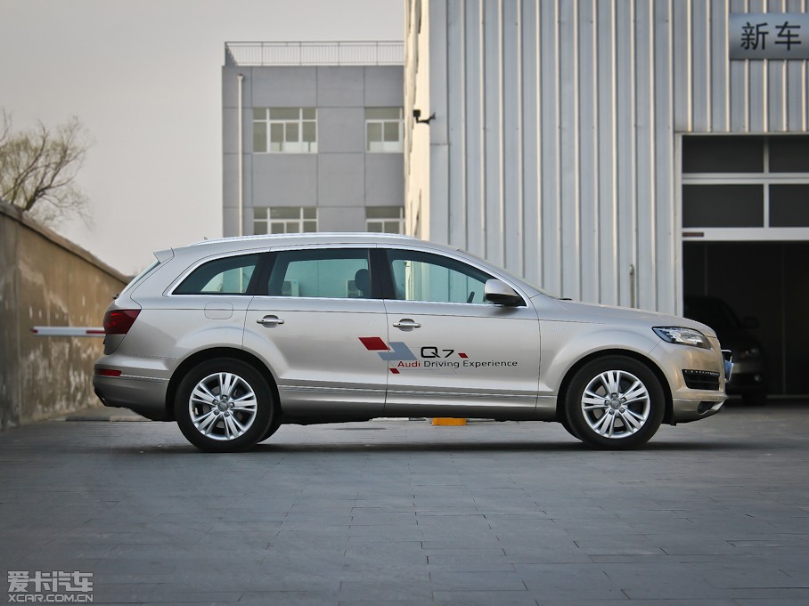 2012��W��Q7 3.0TFSI ���m��(245kW)