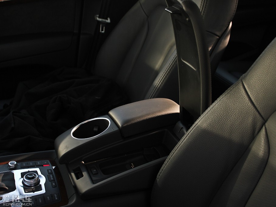 2012?yun)WQ7 3.0TFSI m(245kW)