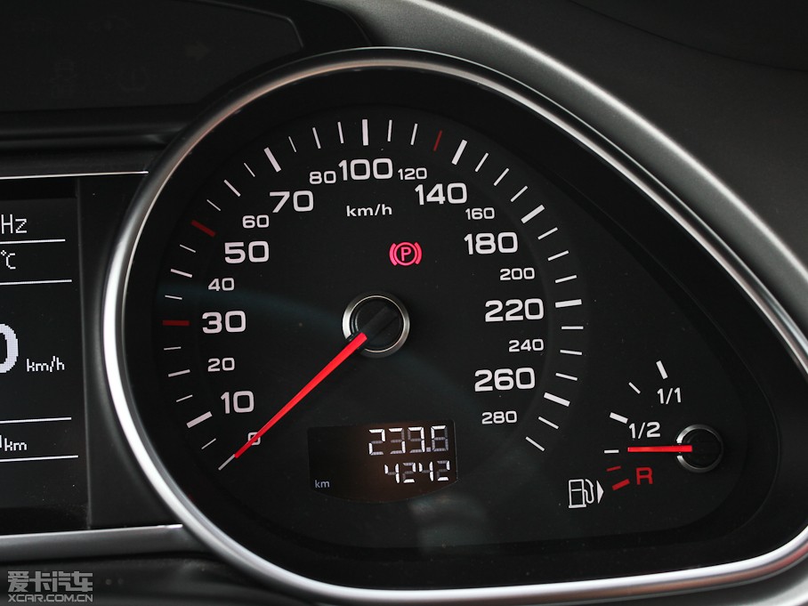 2012?yun)WQ7 3.0TFSI (245kW)